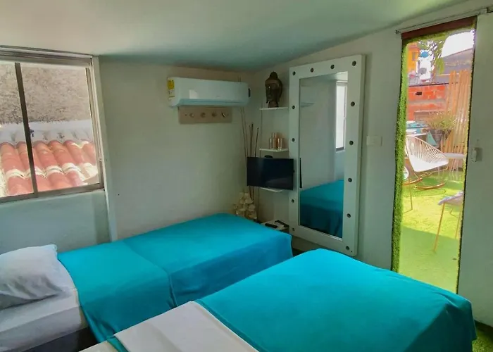 Hostel La Antigua Capsula